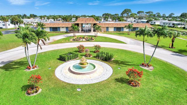 6012 Daiquiri Bay, Boynton Beach, FL 33436