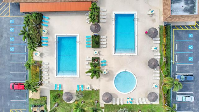6012 Daiquiri Bay, Boynton Beach, FL 33436