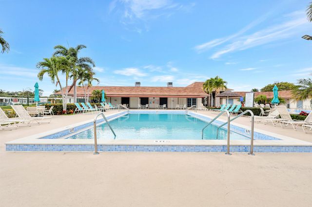 6012 Daiquiri Bay, Boynton Beach, FL 33436