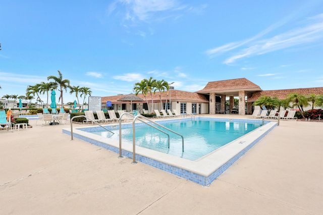 6012 Daiquiri Bay, Boynton Beach, FL 33436