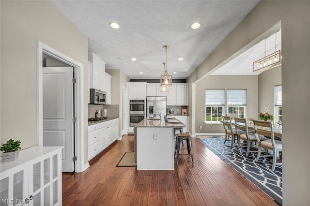 6530 Wisteria Lane, Medina, OH 44256