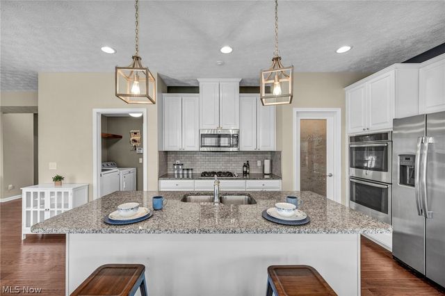 6530 Wisteria Lane, Medina, OH 44256