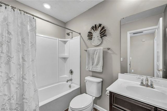 6530 Wisteria Lane, Medina, OH 44256