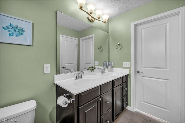 6530 Wisteria Lane, Medina, OH 44256