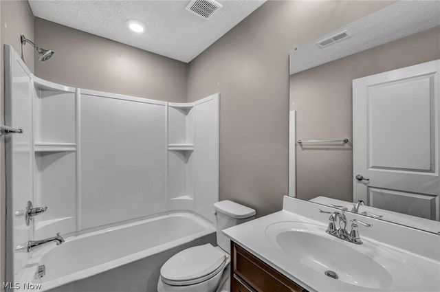 6530 Wisteria Lane, Medina, OH 44256