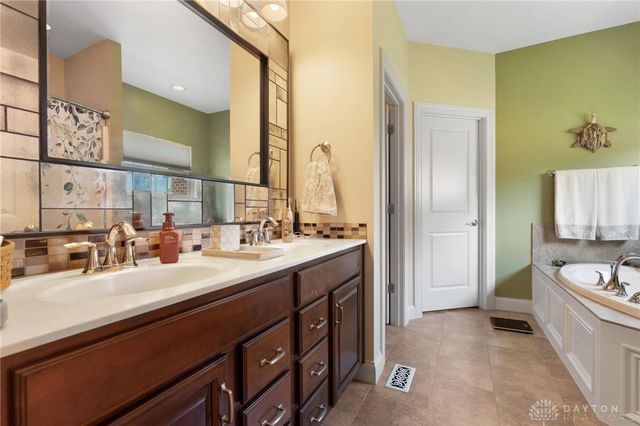 1332 Clydesdale Court, Washington Twp, OH 45458