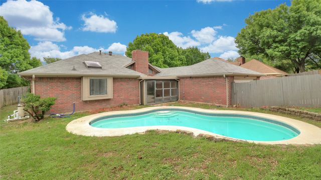 709 Desoto Drive, Desoto, TX 75115