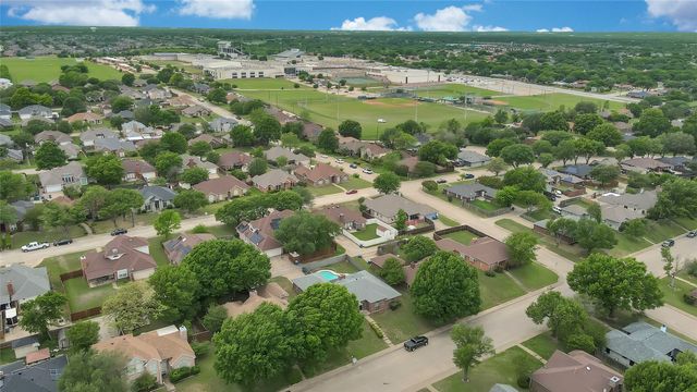 709 Desoto Drive, Desoto, TX 75115