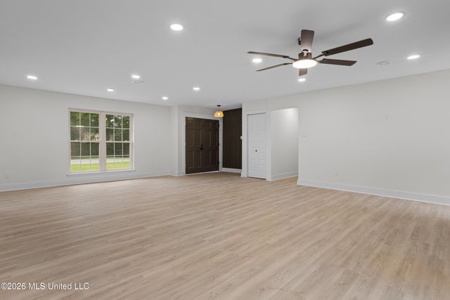 14004 El Camino Real Road, Ocean Springs, MS 39564