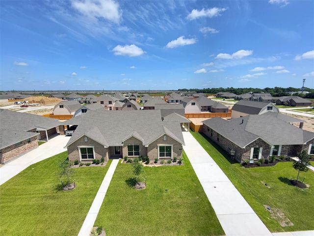 2210 Fortuna Drive, League City, TX 77539