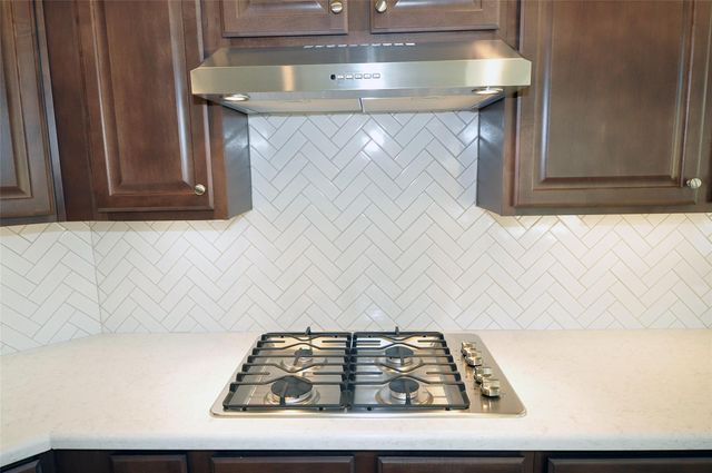 2210 Fortuna Drive, League City, TX 77539