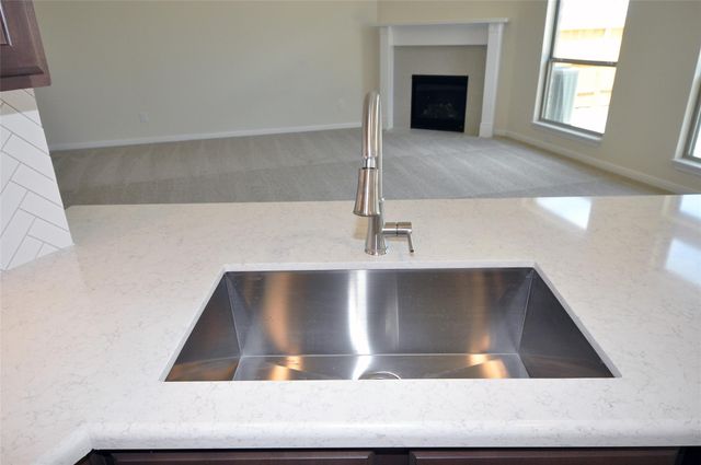 2210 Fortuna Drive, League City, TX 77539