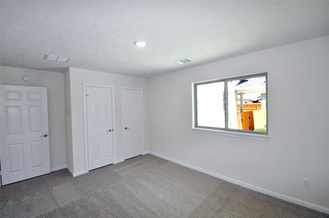 2210 Fortuna Drive, League City, TX 77539