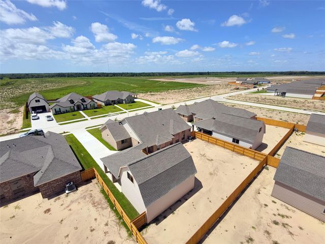 2210 Fortuna Drive, League City, TX 77539