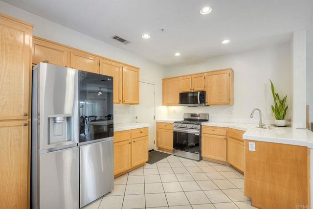 1862 Morning View Drive, Vista, CA 92084
