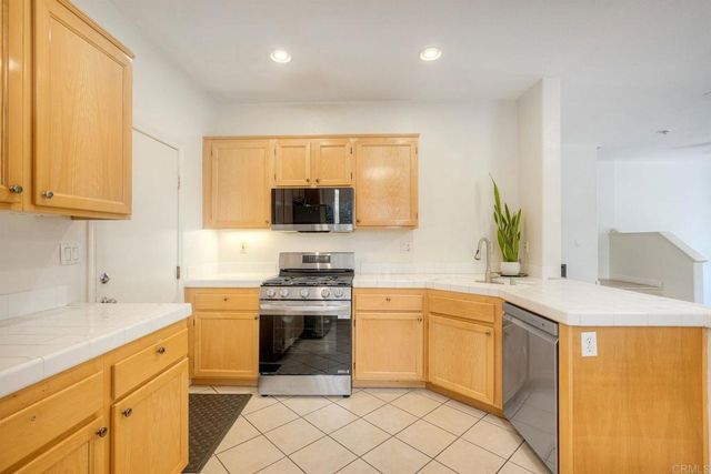1862 Morning View Drive, Vista, CA 92084