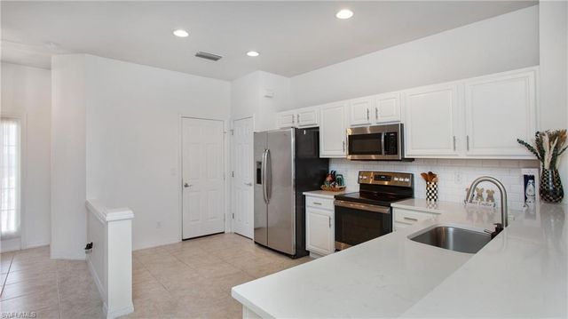 16242 Ravina WAY # 85, Naples, FL 34110