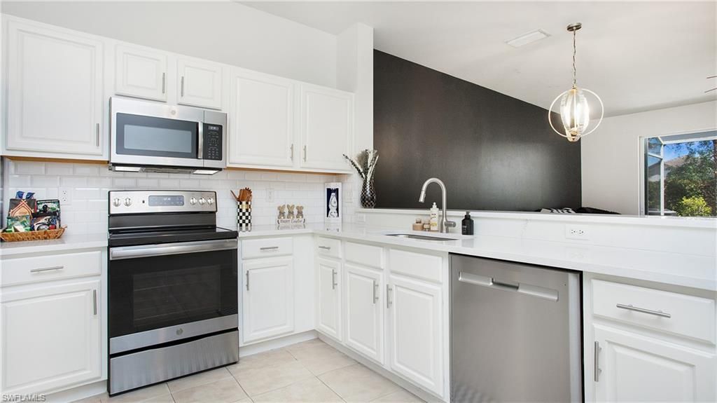 16242 Ravina WAY # 85, Naples, FL 34110