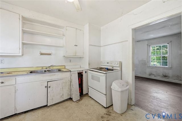 335 Byrd St, Hopewell, VA 23860