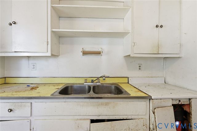335 Byrd St, Hopewell, VA 23860