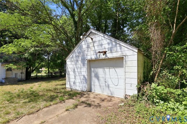 335 Byrd St, Hopewell, VA 23860