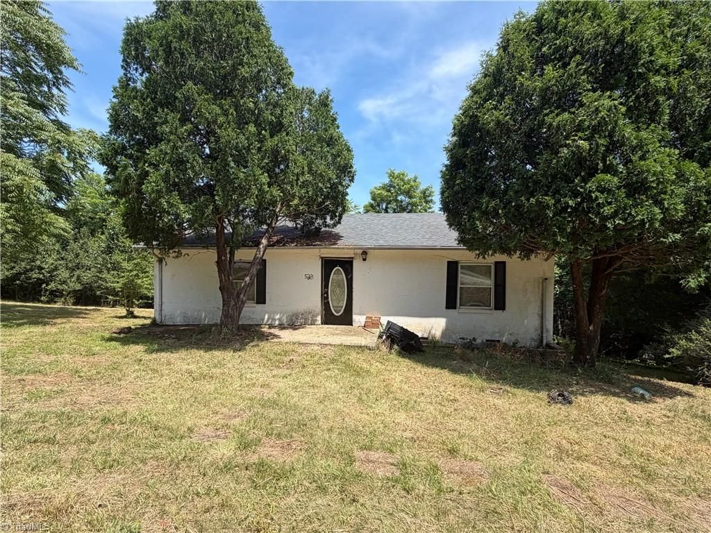 533 Thornton Road, Mayodan, NC 27027