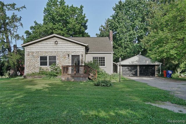 2476 Vandekarr Road, Owosso, MI 48867