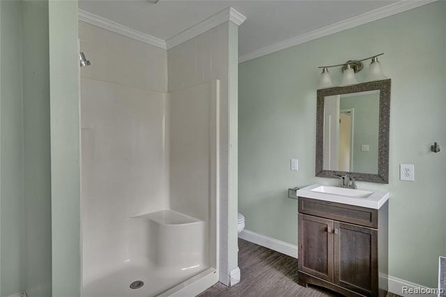 2476 Vandekarr Road, Owosso, MI 48867