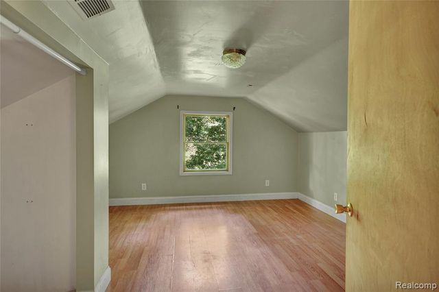 2476 Vandekarr Road, Owosso, MI 48867