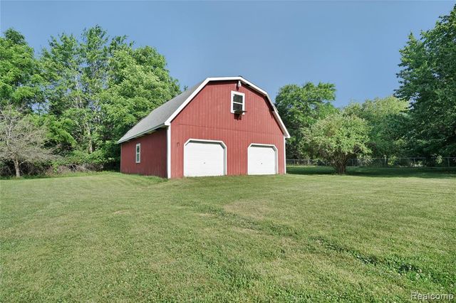 2476 Vandekarr Road, Owosso, MI 48867