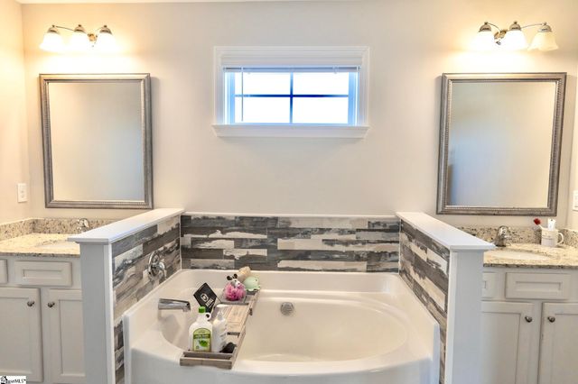 105 Viewmont Drive, Duncan, SC 29334