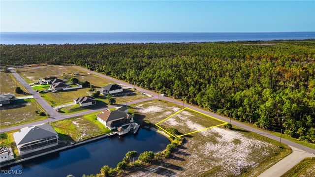 4226 NW 40th LN, Cape Coral, FL 33993