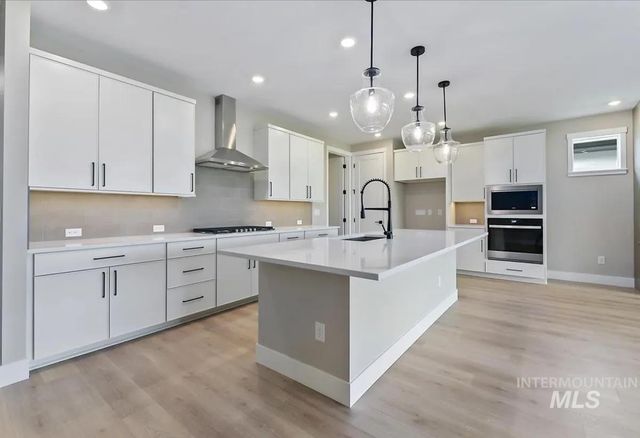5844 W Oxton St, Eagle, ID 83616