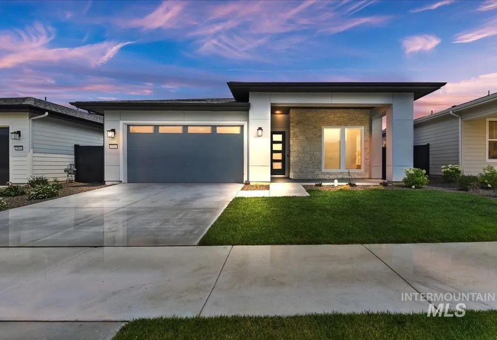 5844 W Oxton St, Eagle, ID 83616