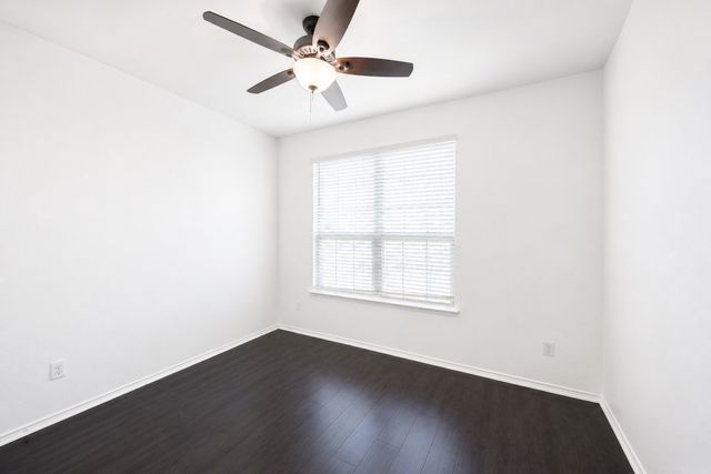 9113 Holliday Lane, Aubrey, TX 76227