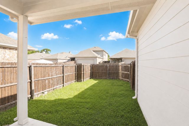 9113 Holliday Lane, Aubrey, TX 76227