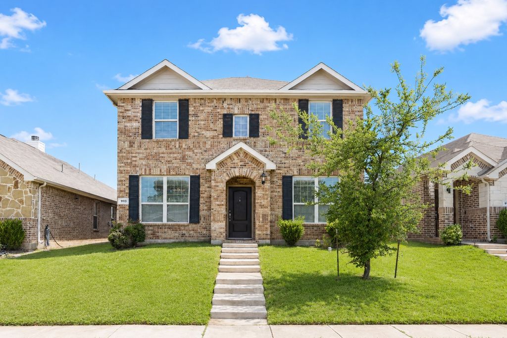 9113 Holliday Lane, Aubrey, TX 76227