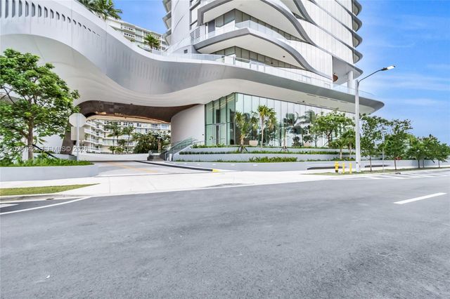 175 SE 25 Rd 1103, Miami, FL 33129