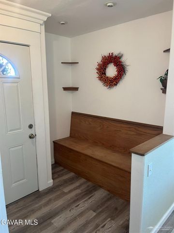 26141 Bear Valley Road, Tehachapi, CA 93561