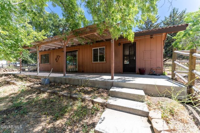 26141 Bear Valley Road, Tehachapi, CA 93561