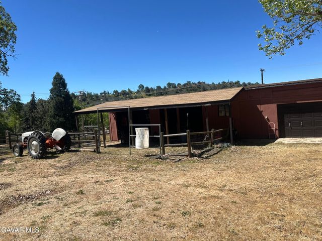 26141 Bear Valley Road, Tehachapi, CA 93561