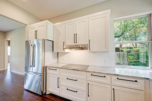 8307 Williamson Creek DR, Austin, TX 78736