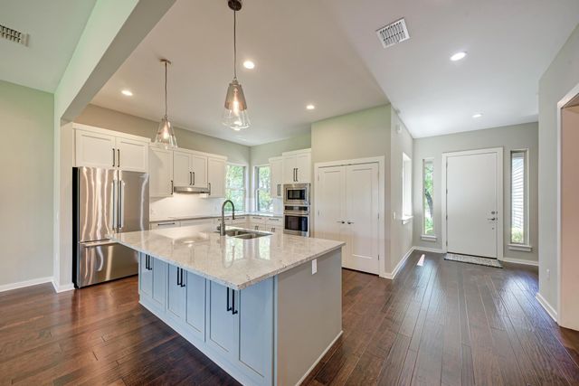 8307 Williamson Creek DR, Austin, TX 78736