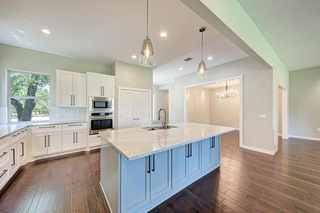 8307 Williamson Creek DR, Austin, TX 78736