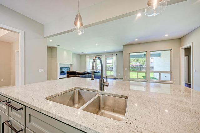 8307 Williamson Creek DR, Austin, TX 78736