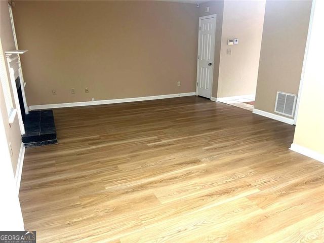 8040 Creekstone Way, Riverdale, GA 30274