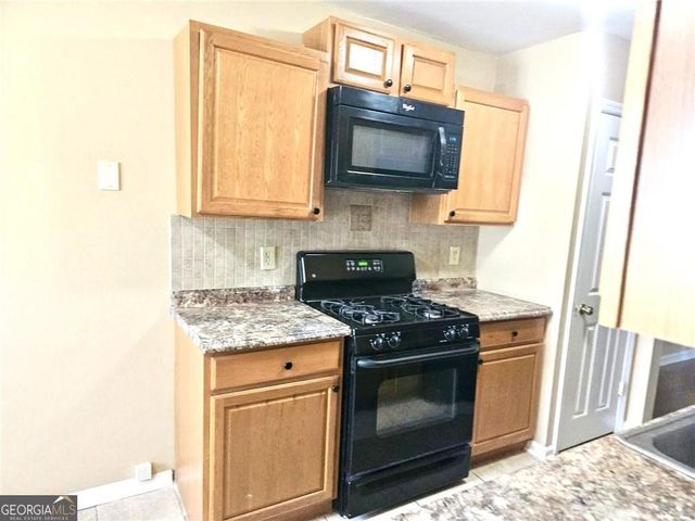 8040 Creekstone Way, Riverdale, GA 30274