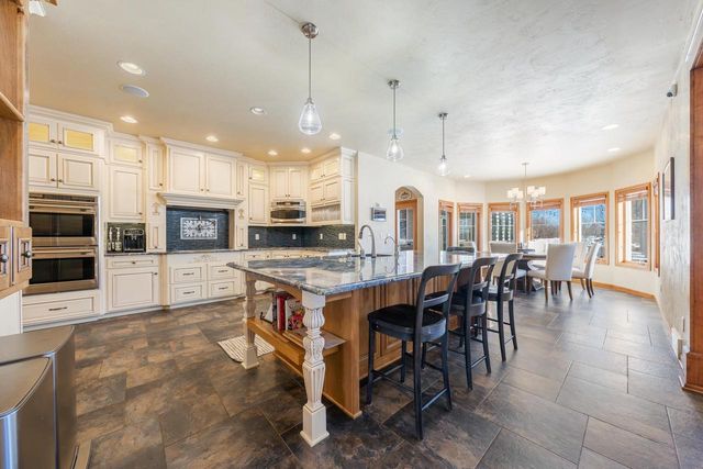 2948 BUTTERCUP ROAD, Neenah, WI 54956