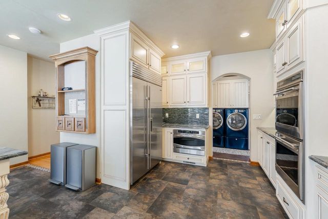 2948 BUTTERCUP ROAD, Neenah, WI 54956