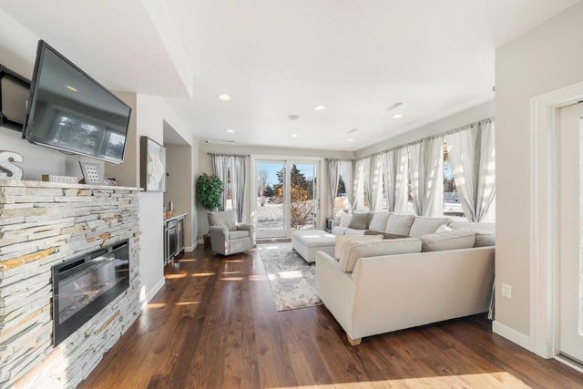 2948 BUTTERCUP ROAD, Neenah, WI 54956